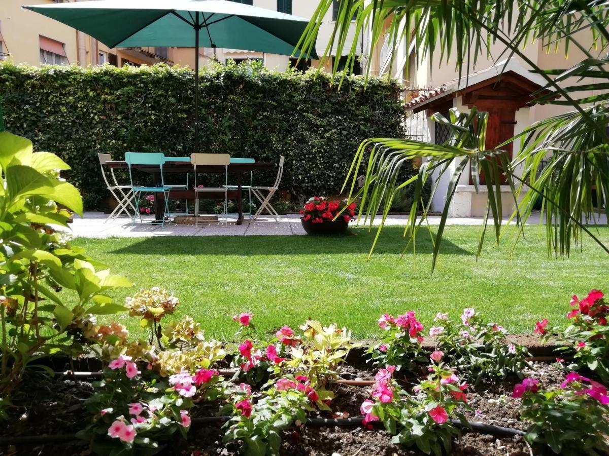 Appartamento Emma E Silvio Desenzano del Garda Exterior photo